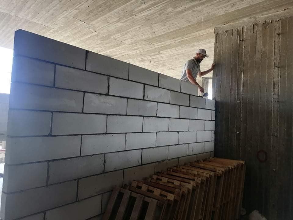 طوب ابيض خفيف رغوي