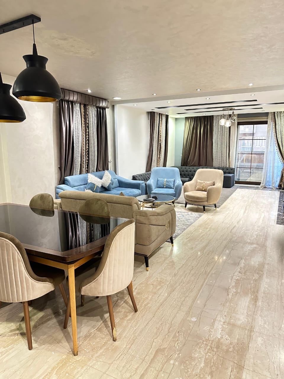 شقه مفروشه فاخره للايجار اليومي والشهري بارقي مناطق المهندسين  3 غرف 3 حمام غرفه ماستر  ريسيبشن كبير