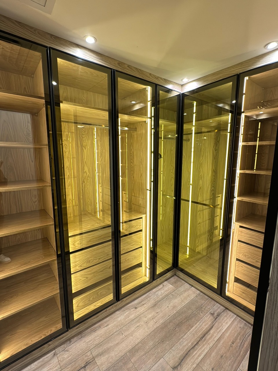 4 غرف داخل كمبوند للايجار اليومي