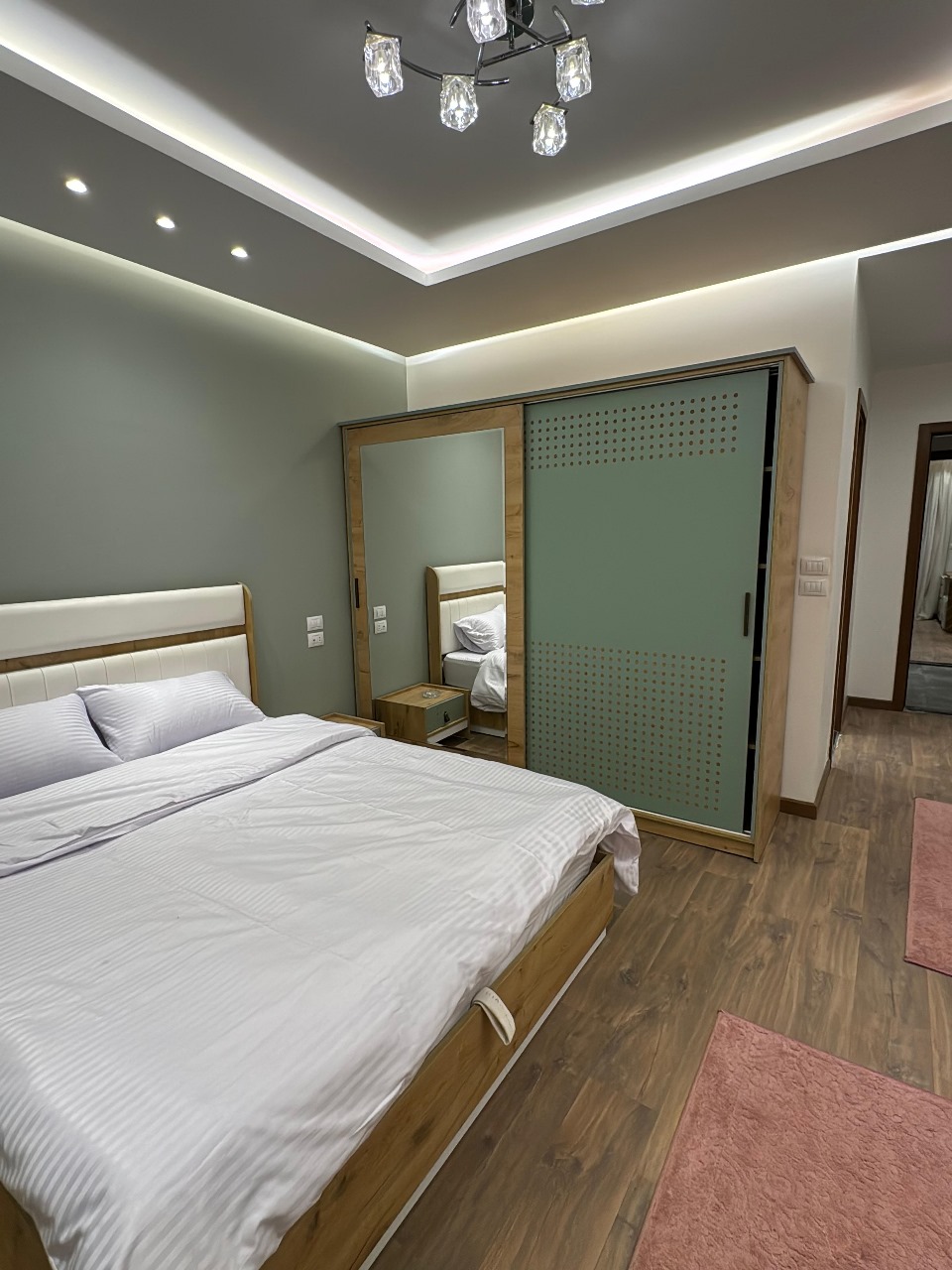 4 غرف داخل كمبوند للايجار اليومي