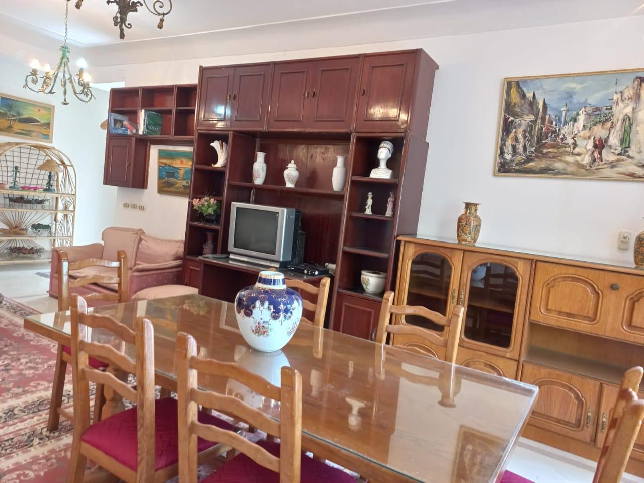 فيلا للإيجار مفروشة كينج مريوط طريق برج العرب  كمبوند الواحه الخضراء