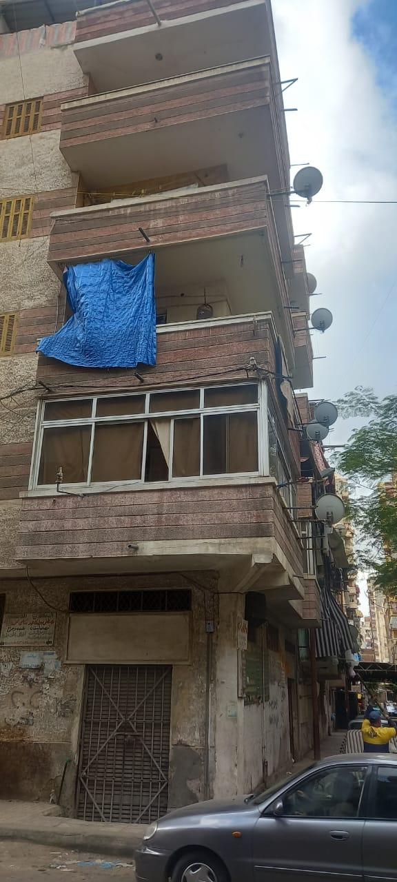 للبيع شقه بالدور الرابع بعقار سيدى بشر