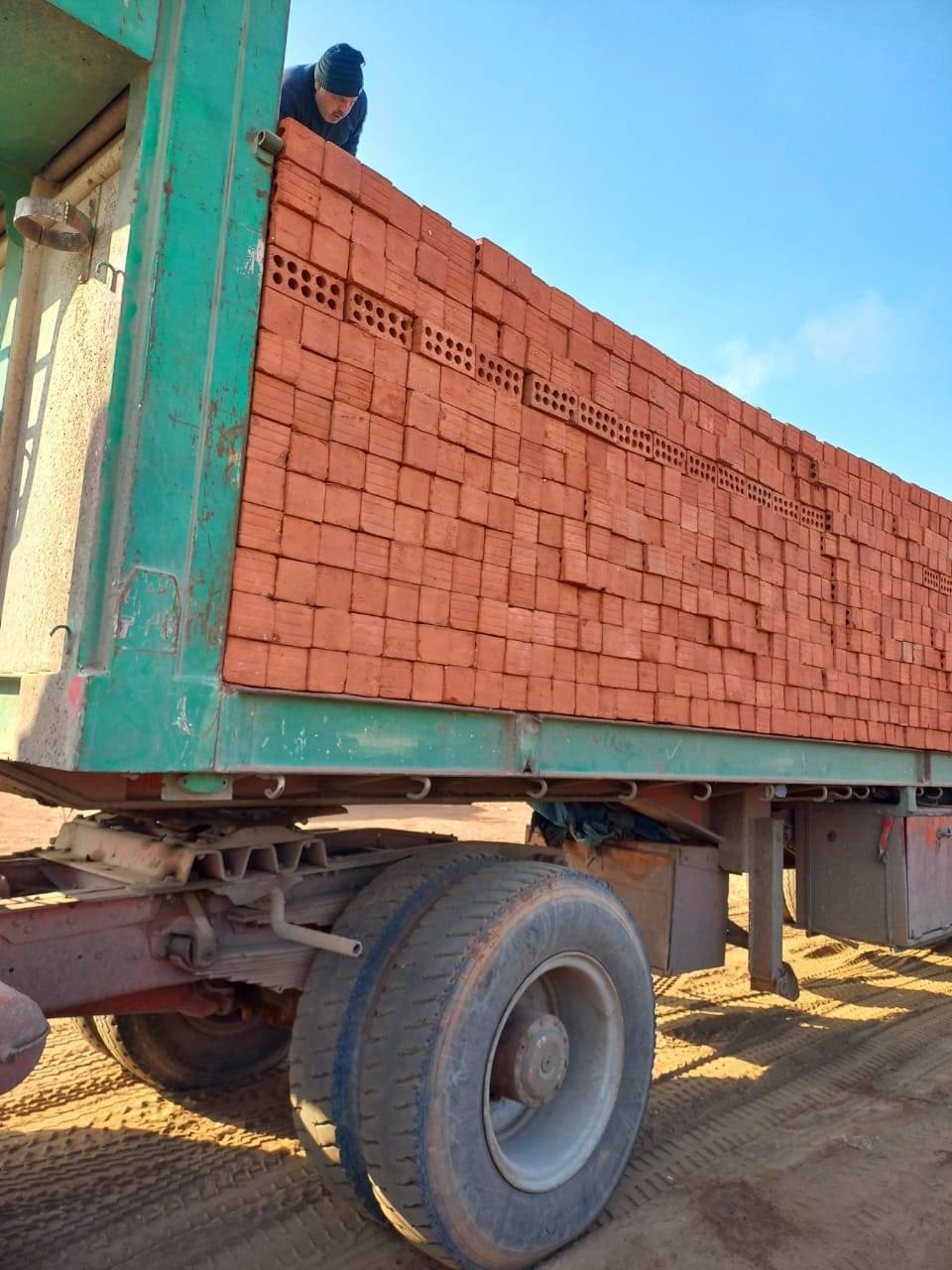 طوب احمر طفلي عالي الجودة للبناء السليم من شركة العمار