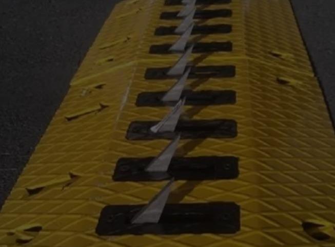 بوابات مواقف السيارات والمطبات الشوكية + حواجز مواقف بالريموت