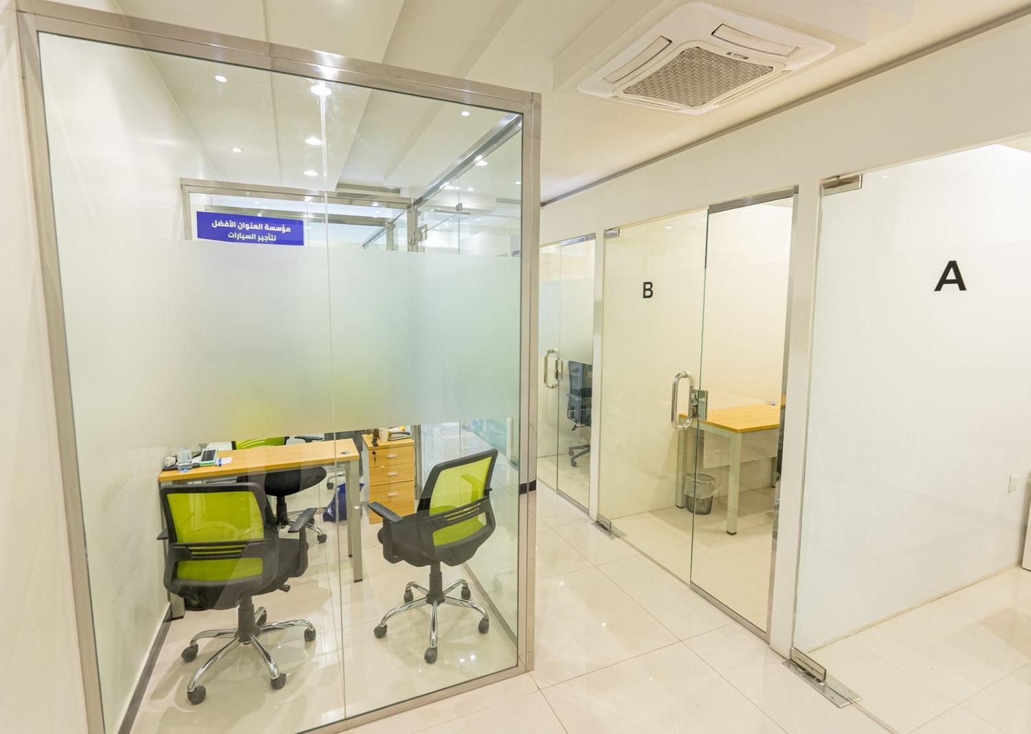 ابدأ أعمالك من مكتب مفروش في بيئة احترافية