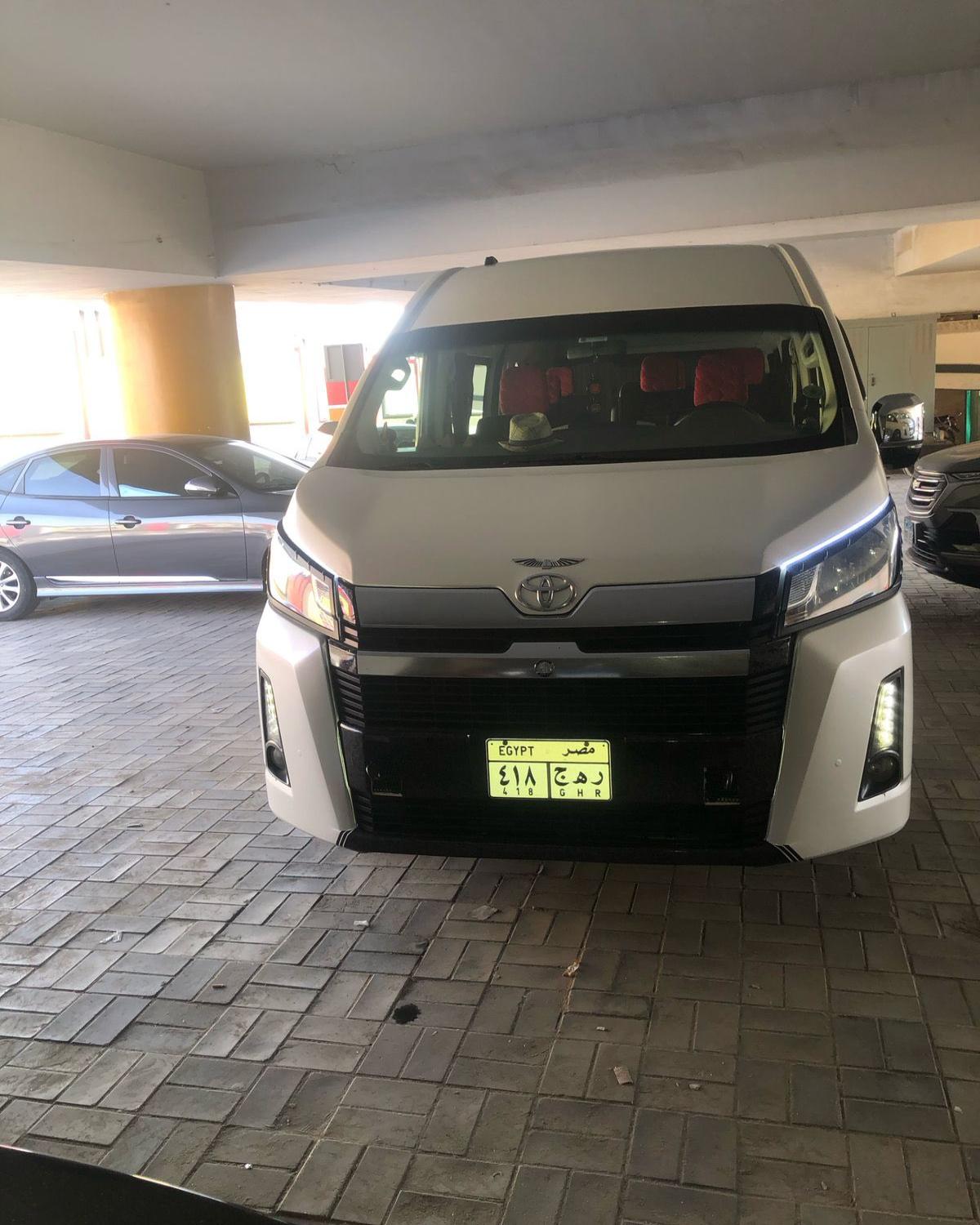 إيجار تويوتا هايس من تورزم تورز