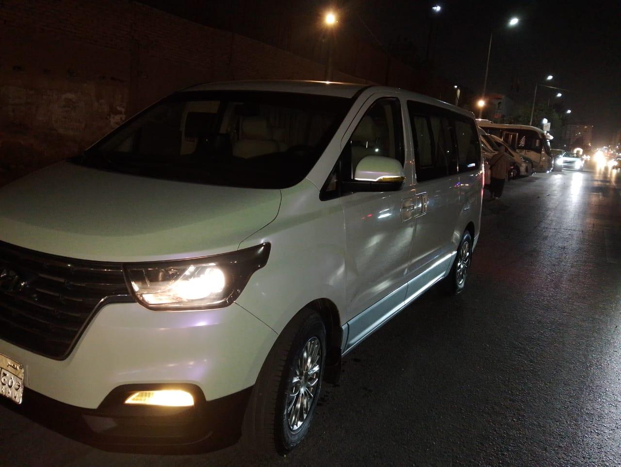 ايجار هيوانداي اتش وان للسفر