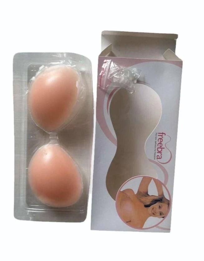 برا سيليكون لاصق بدون حمالة