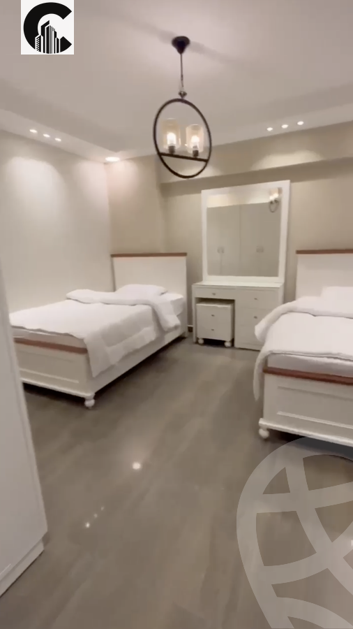 متاح شقه فندقيه بالدقى فى محيي الدين الرئيسى 3 غرف 3 حمام فرش سوبر لوكس يوجد انترنت مكيفه بالكامل