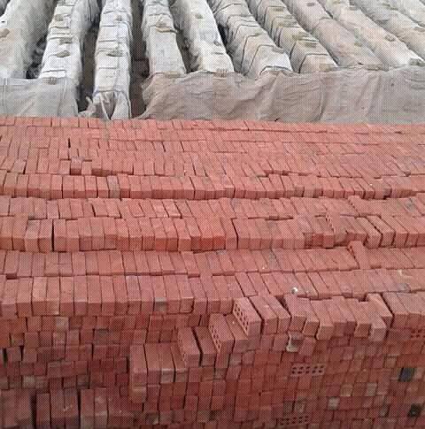 طوب طفلي أحمر من العمار مصر… اختيارك الذكي لبداية قوية تبني عليها حلم العمر