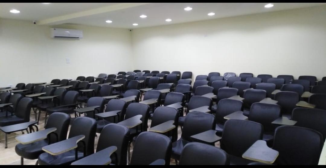 مجموعة جديده من القاعات المجهزة بأعداد مختلفة تبدأ من 5 الى 200 فرد