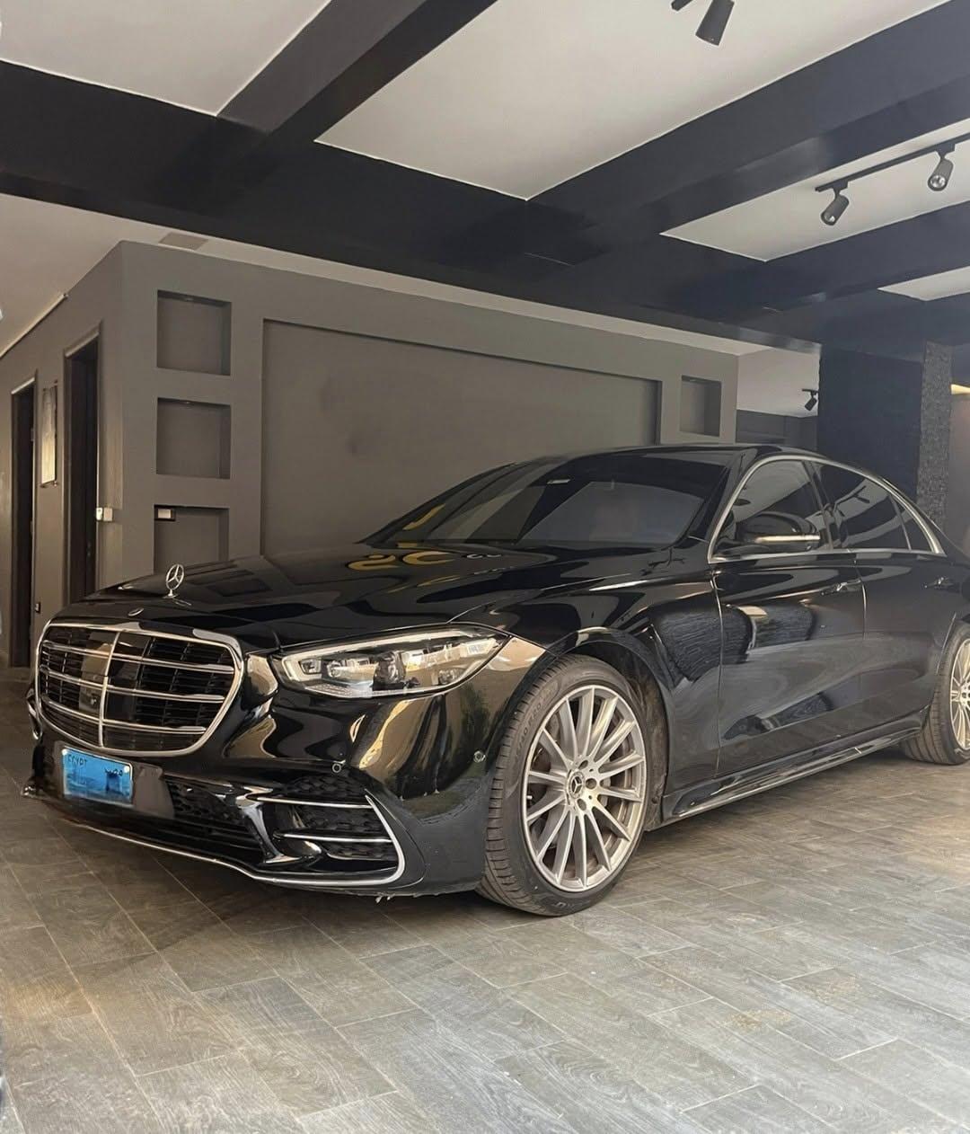 استأجر مرسيدس S500 من تورزم تورز للسفر