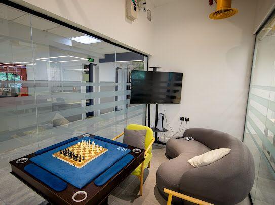 Start your business from a fully furnished office!