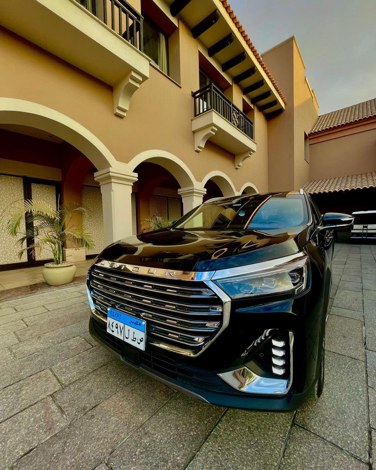 للرحالات والسفر العائلية X90 استأجر جيتور