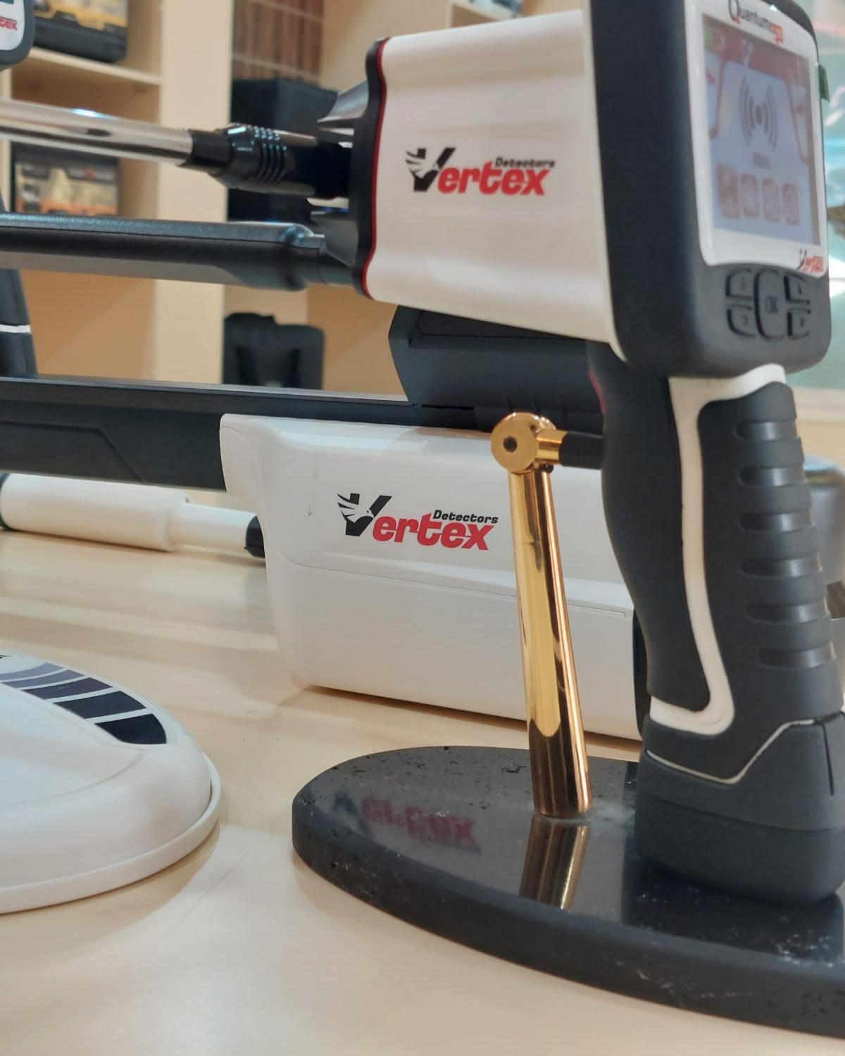 الجهاز الالماني لكشف الذهب والكنوز والمعادن الثمينة   Quantum vx900