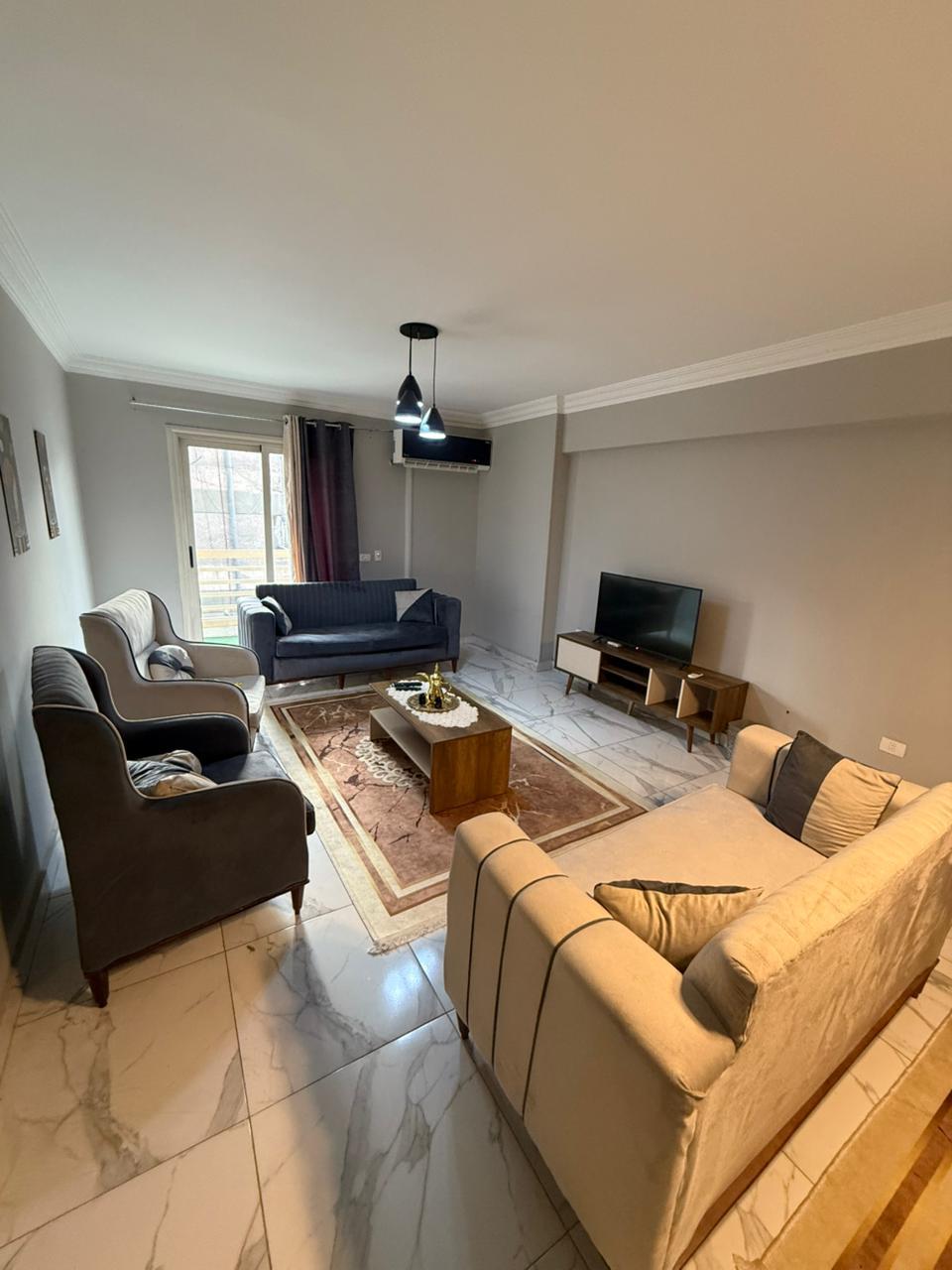 شقه فندقيه راقيه مفروشه للايجار اليومي و الشهري بالمهندسين