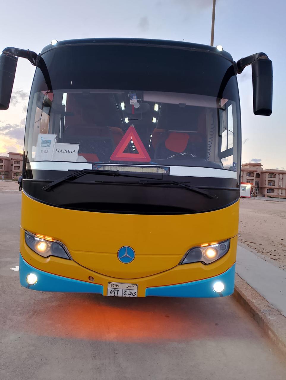 لو بتدور على إيجار أتوبيس 50 مرسيدس للسفر والرحلات السياحية، يبقى مكانك هنا في تورزم تورز!