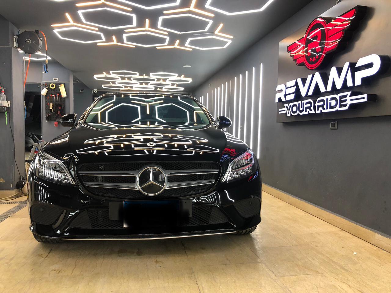 للحفلات الزفاف استأجر مرسيدس C180 من تورزم تورز