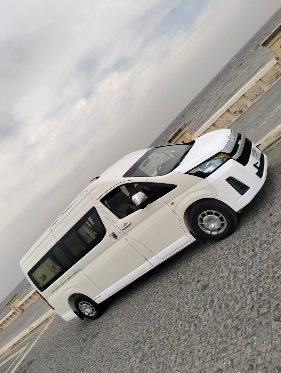 للرحالات الجماعيه والعائليه استأجر ميكروباص تويوتا هاي اس من تورزم تورز