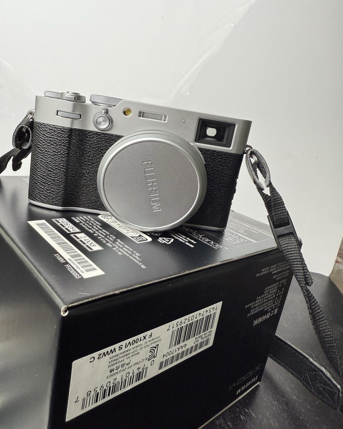 FUJIFILM X100VI Digital Camera