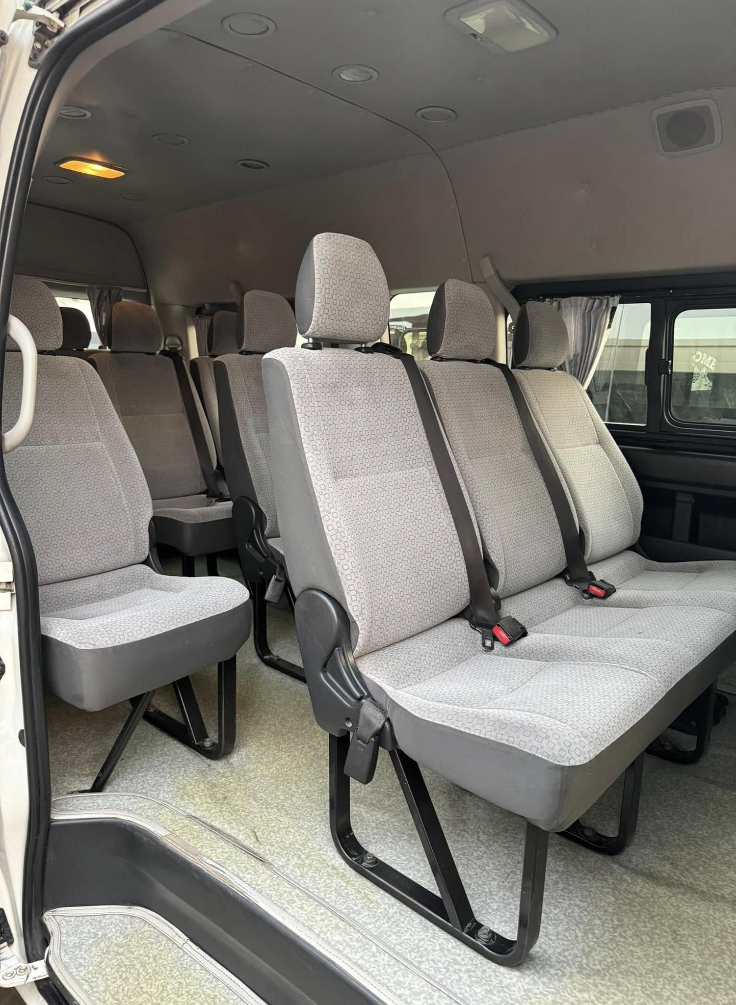 تستوعب مجموعتك الصغيرة أو الكبيرة للمشاوير اليومية والسفر؟