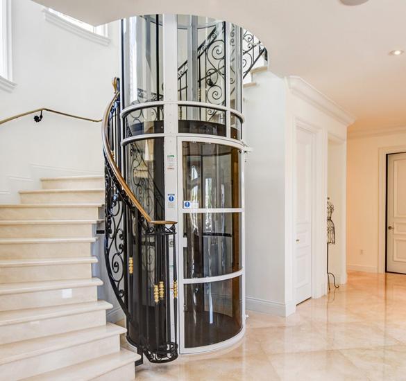 Vacuum Lift at Easy Move Elevator