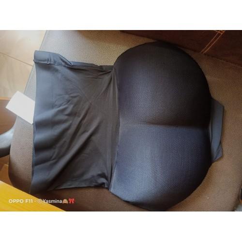 بوش اب علي شكل اندر يبرز الأرداف ويرفعها