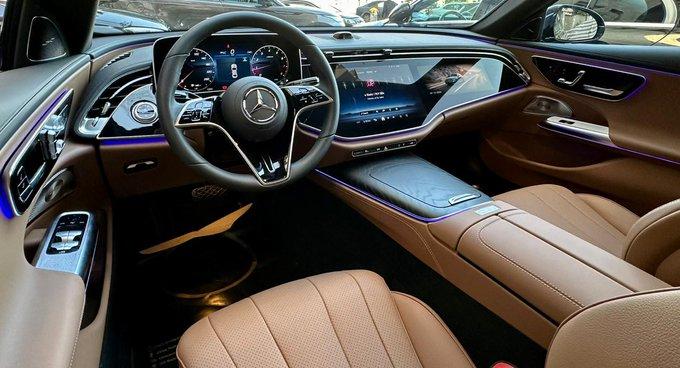 استقبال كبار الشخصيات أو رجال الأعمال، فإن مرسيدس E200 (أحدث موديل) هي الخيار الافضل