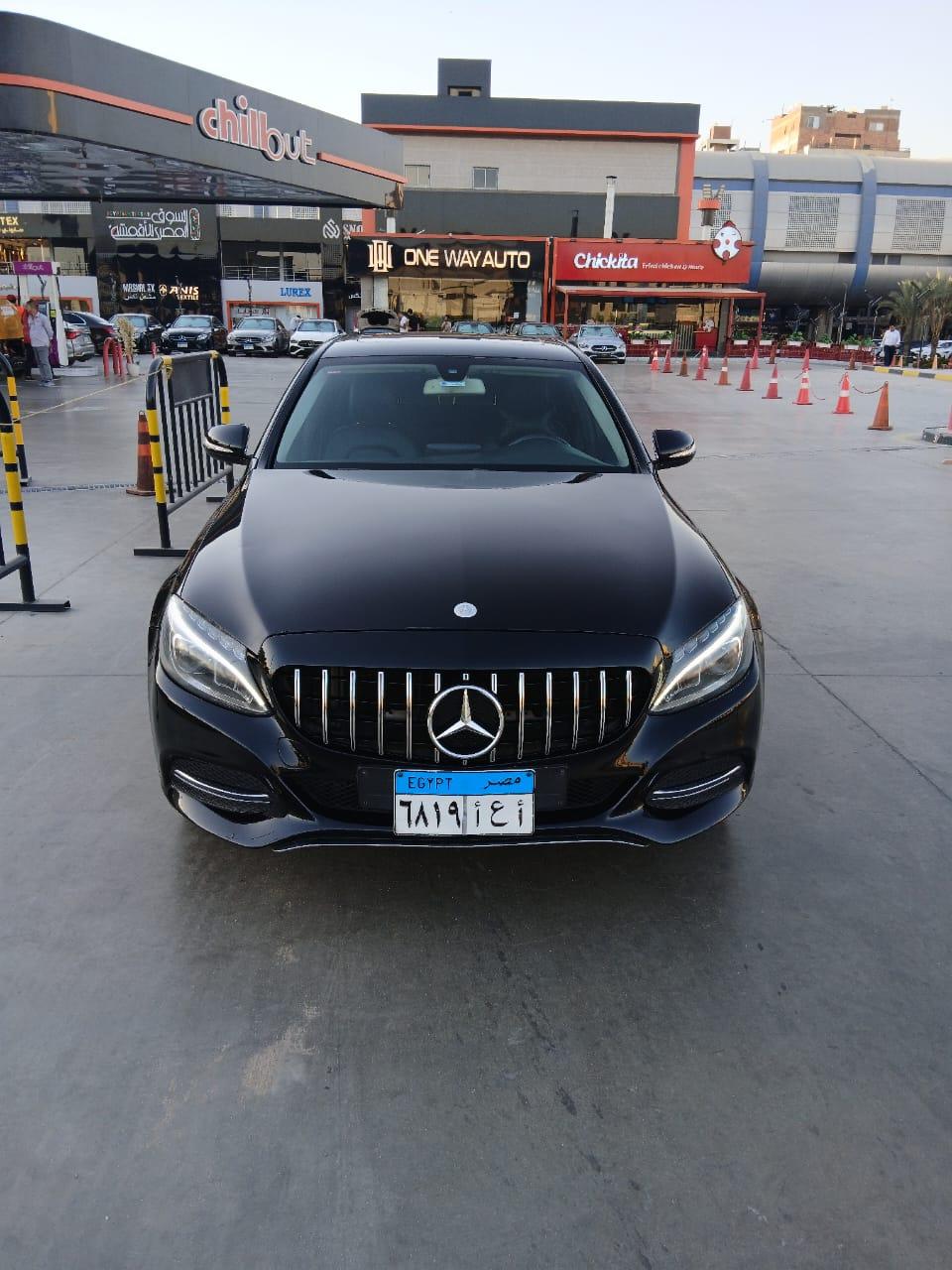 renting a Mercedes Mini S with a driver from Tourist Car at the best prices: 01100092199