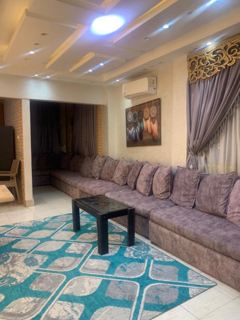 شقة للايجار الشهرى فى شارع شهاب بالمهندسين