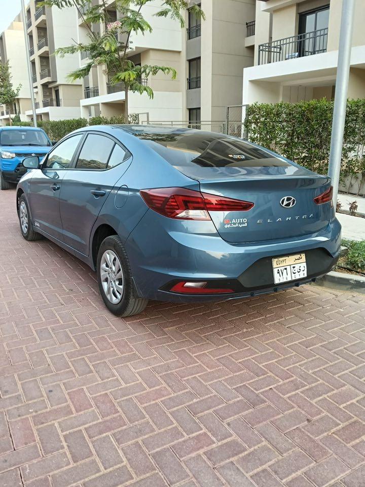 ايجار سياره هيونداى النترا CN7 بالسائق