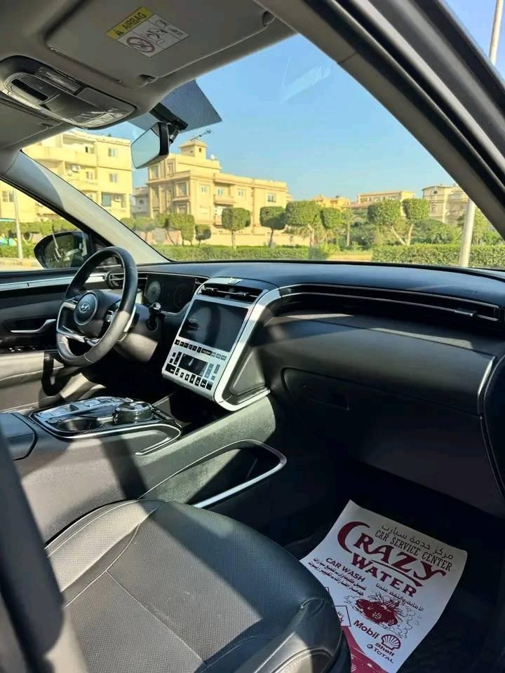 ايجار سياره هيونداى توسان موديل 2025 بالسائق