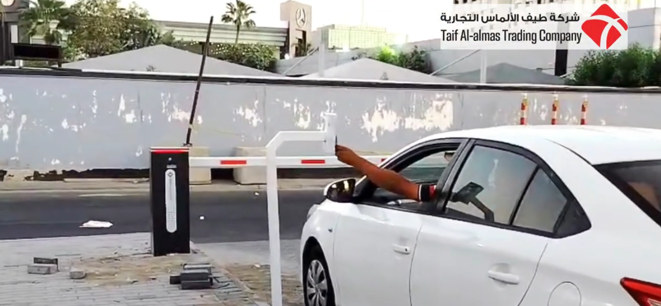 بوابة مواقف السيارات الذكية TA-212