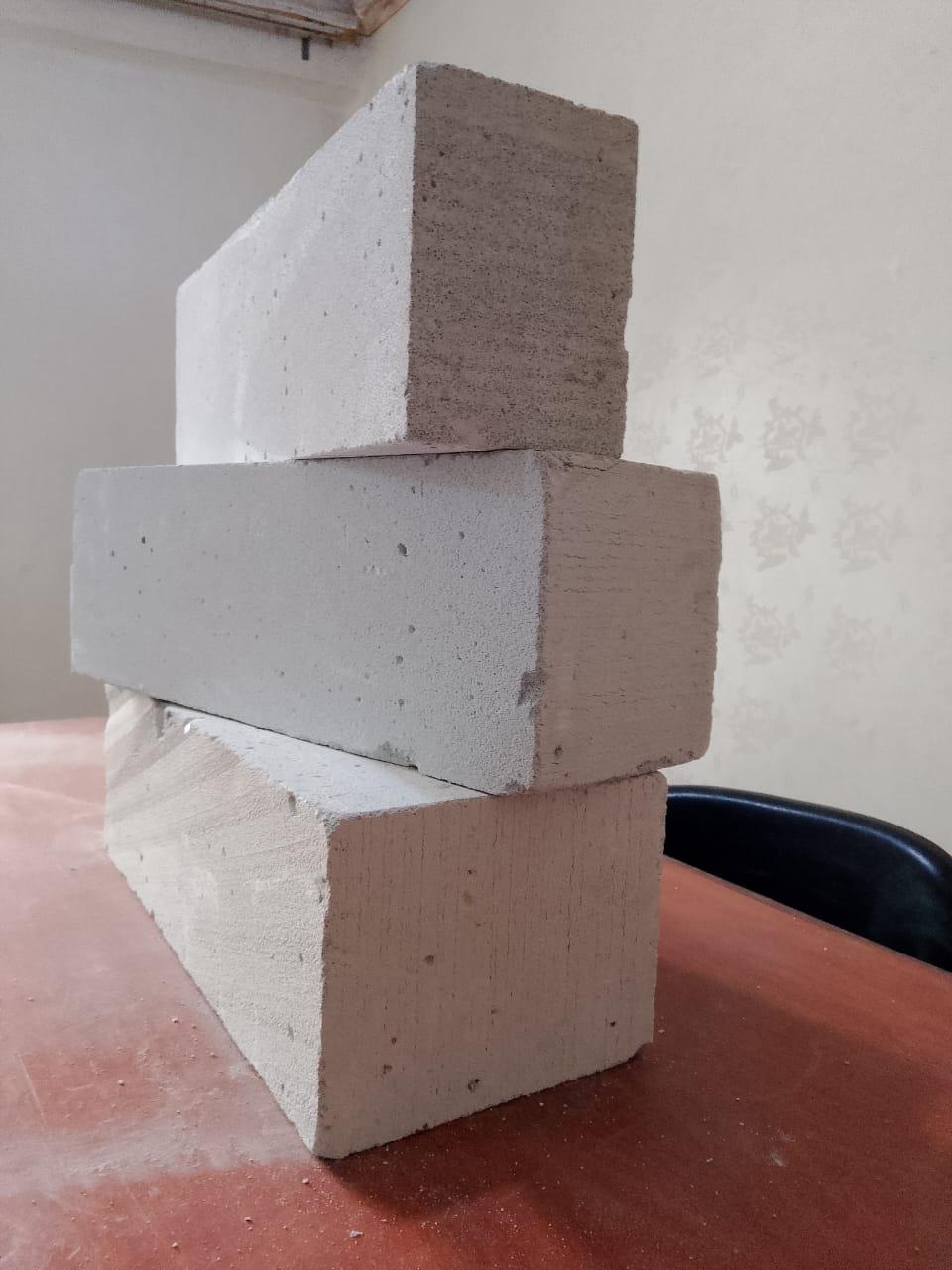 الاختيار الأول للمهندسين: الطوب الأبيض الرغوي