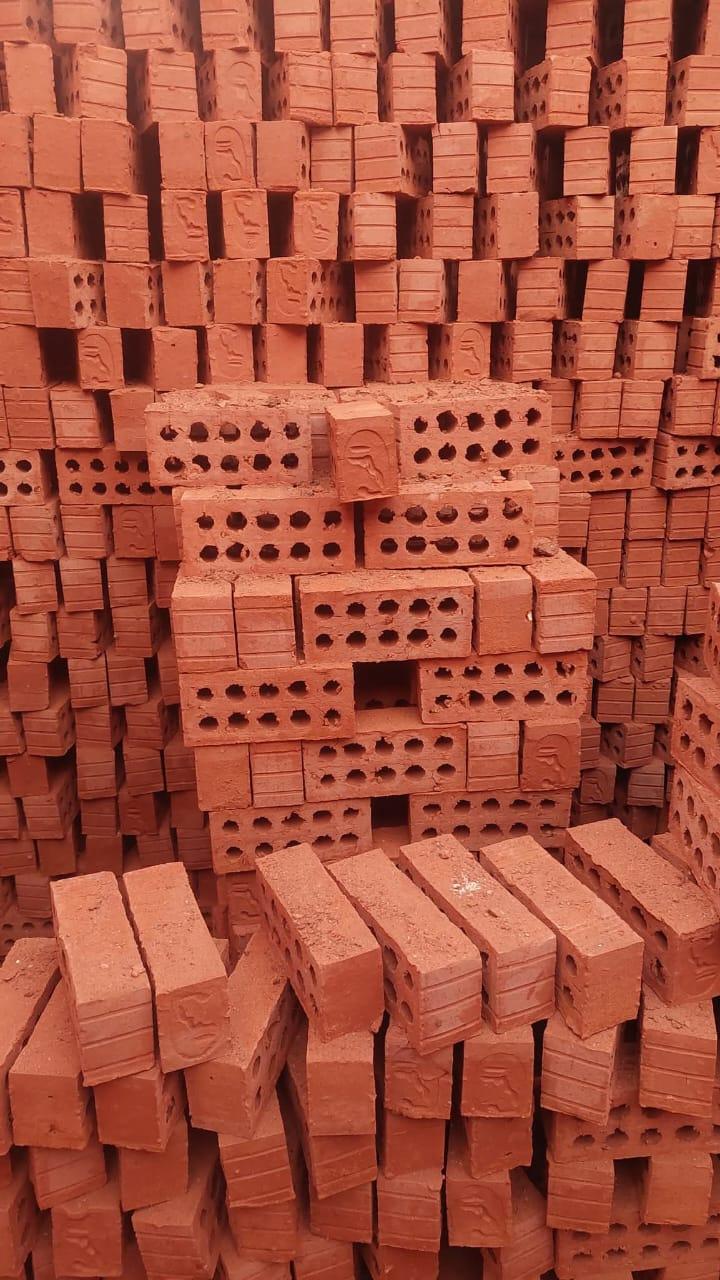 🏗️شركة النور بتوفر طوب أحمر طفلي بمواصفات مظبوطة وثبات في الجودة