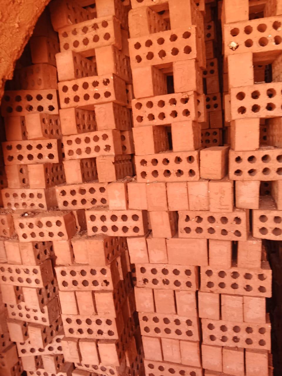 ⭐ شركة النور… الجودة اللي تشيل بيتك 🧱 طوبة النور… فرق واضح في البناء