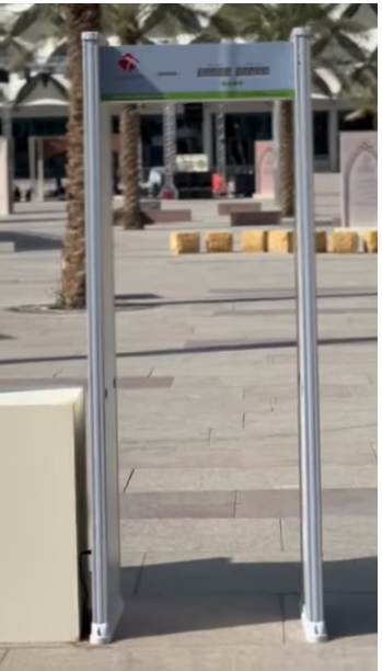 بوابة كشف معادن بوابات تفتيش امنية عالية الحساسيه