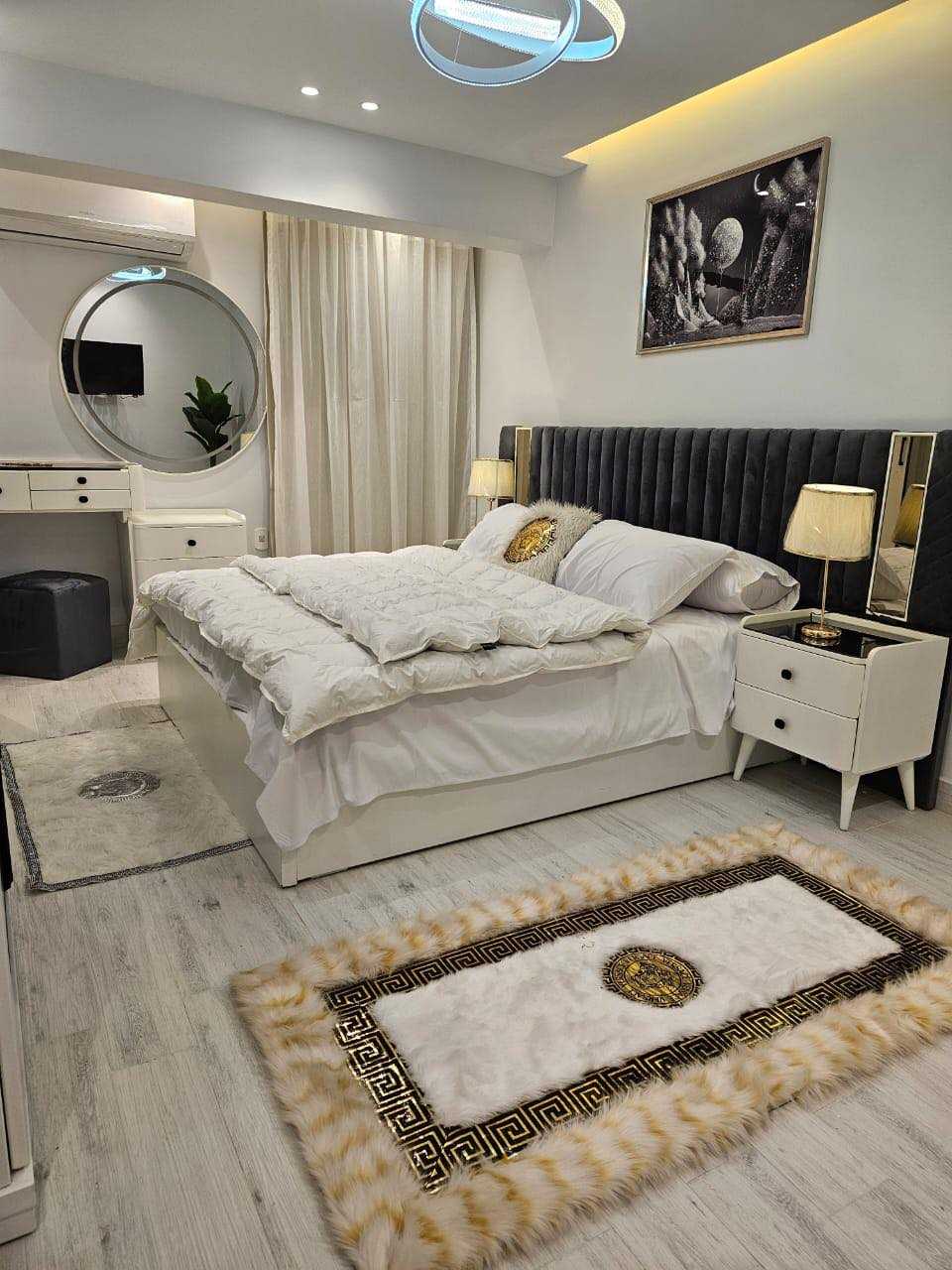 تقدم لكم شركة #مزايد_للاستثمار_العقارى بالمهندسين اقوى الخصومات والعروض  على الشقق الفندقيه