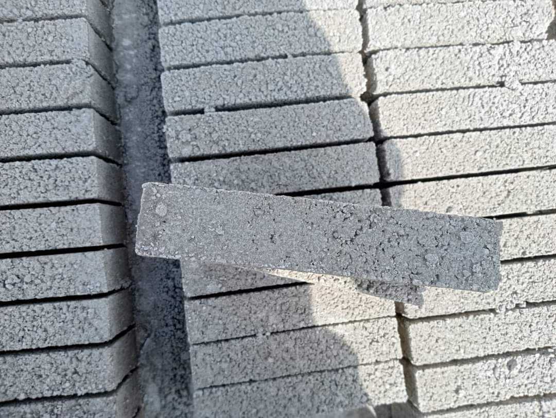 طوب اسمنتي من مصانع شركة النور