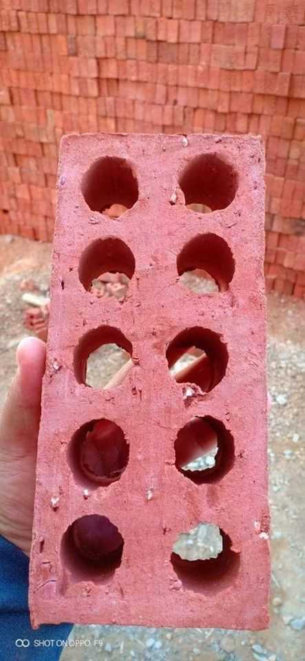 طوب أحمر طفلي للبيع