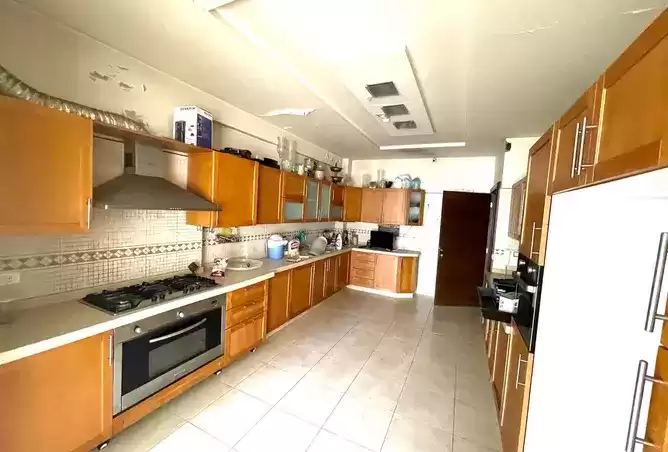 شقة كلاس مفروشة باثاث حديث للايجار بالقاهرة